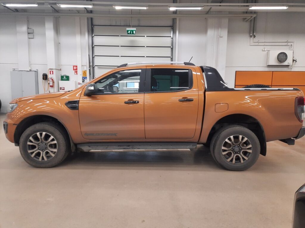 Ford Ranger 2023 Oranssi