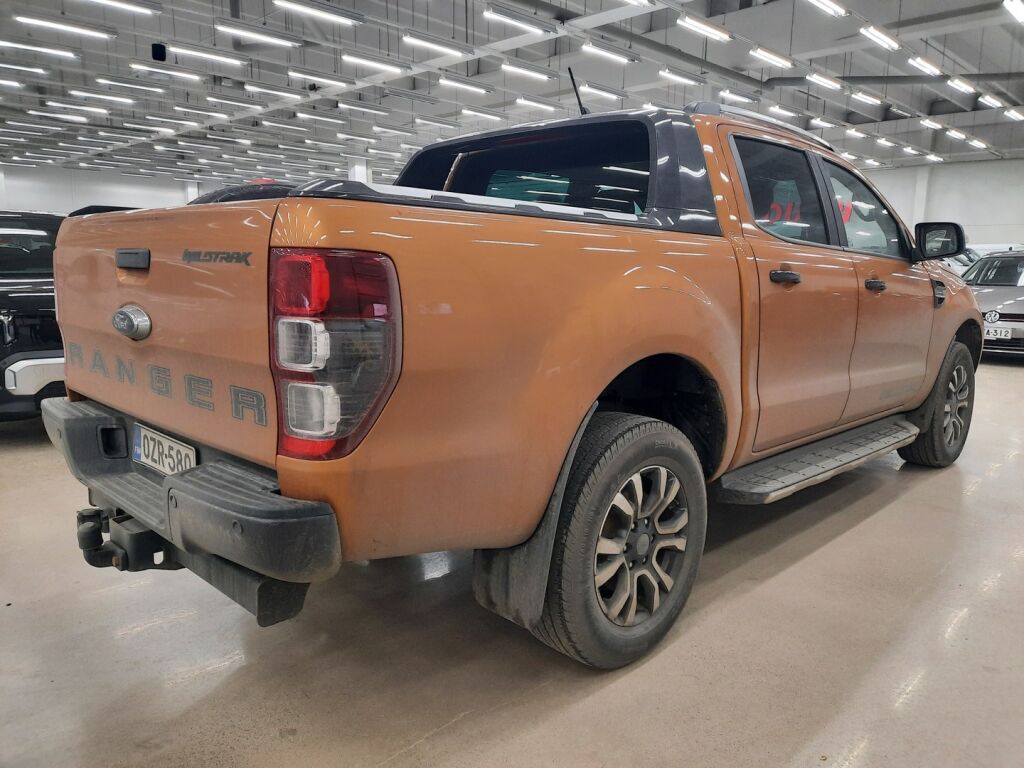 Ford Ranger 2023 Oranssi