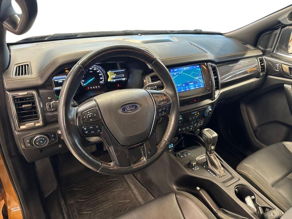 Ford Ranger 2023 Oranssi