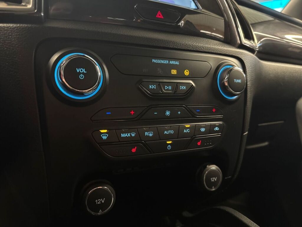 Ford Ranger 2023 Oranssi