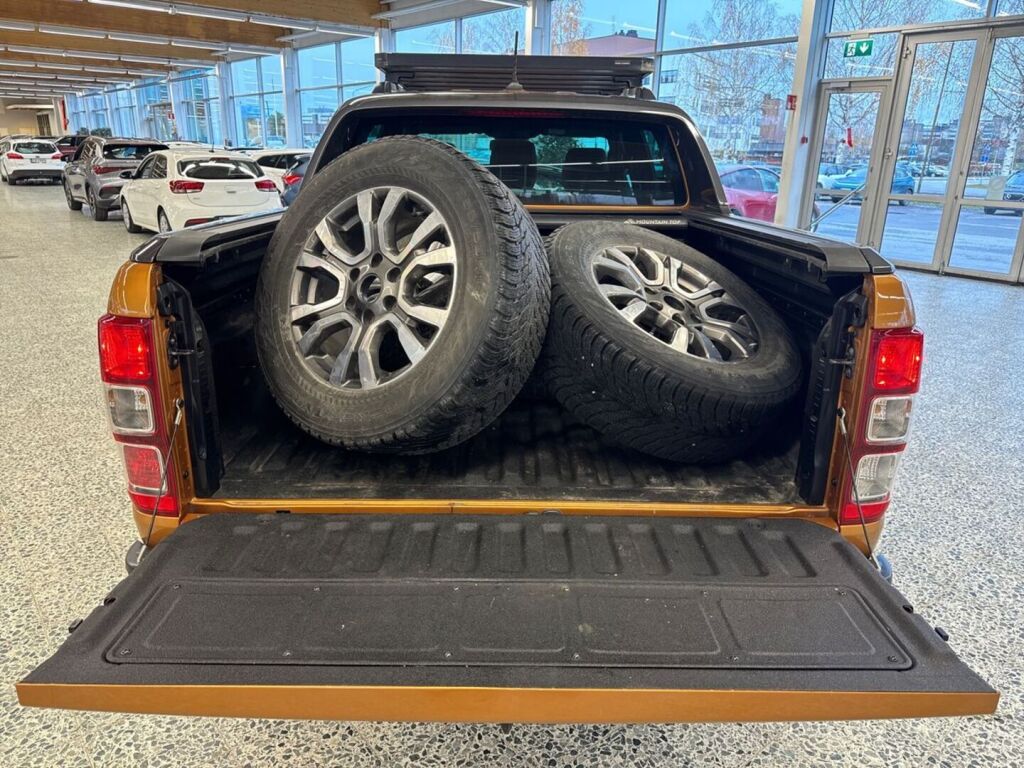 Ford Ranger 2023 Oranssi