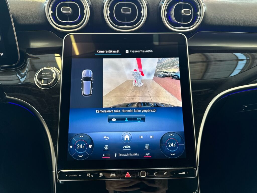 Mercedes-Benz C 2023 Musta