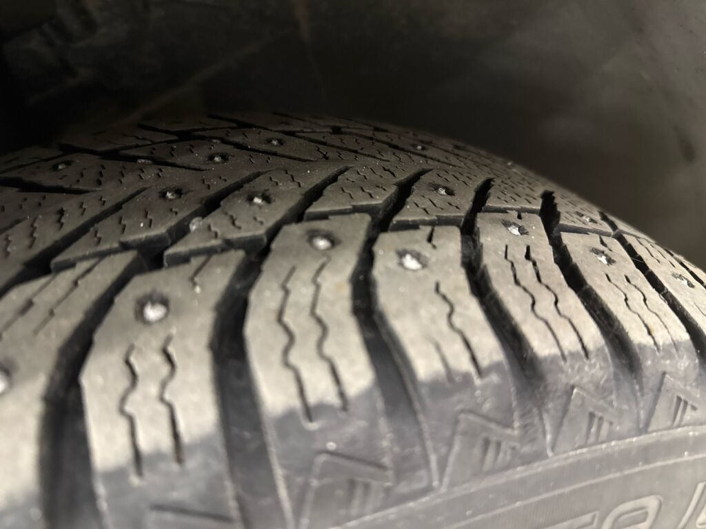 Volvo V60 Cross Country 2023 Musta