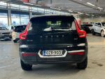 Volvo XC40 2023 Musta
