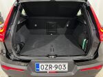 Volvo XC40 2023 Musta