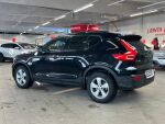 Volvo XC40 2023 Musta