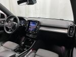 Volvo XC40 2023 Musta