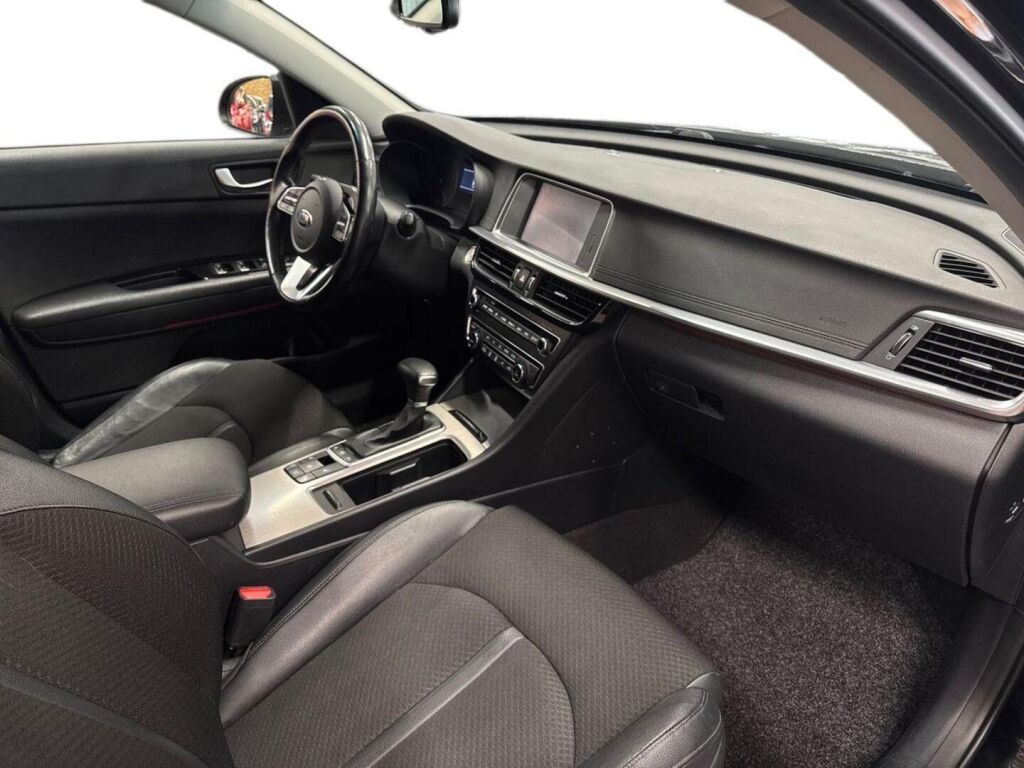 Kia Optima 2019 Musta