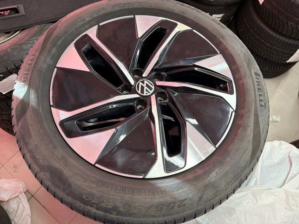 Volkswagen ID.4 2023 Valkoinen