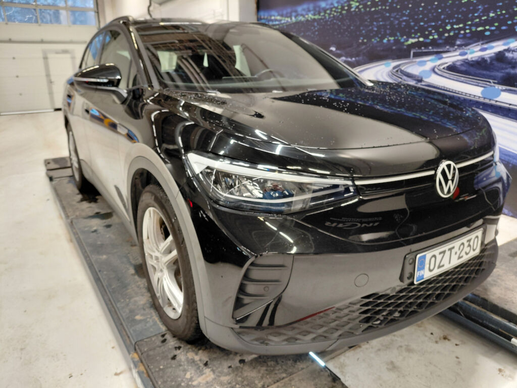 Volkswagen ID.4 2023 Musta