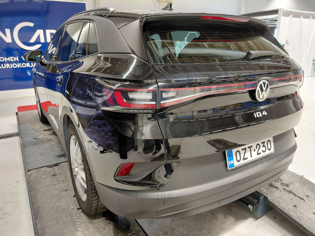 Volkswagen ID.4 2023 Musta