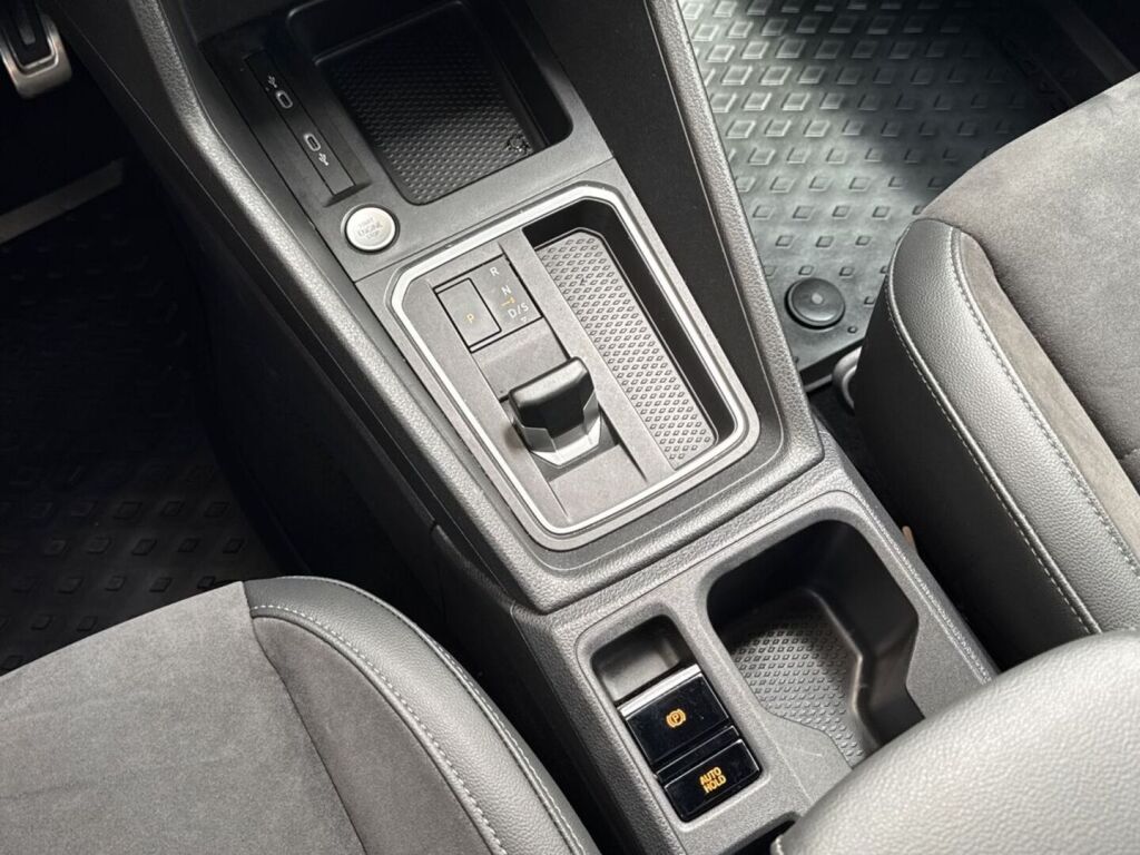 Volkswagen Caddy 2023 Sininen
