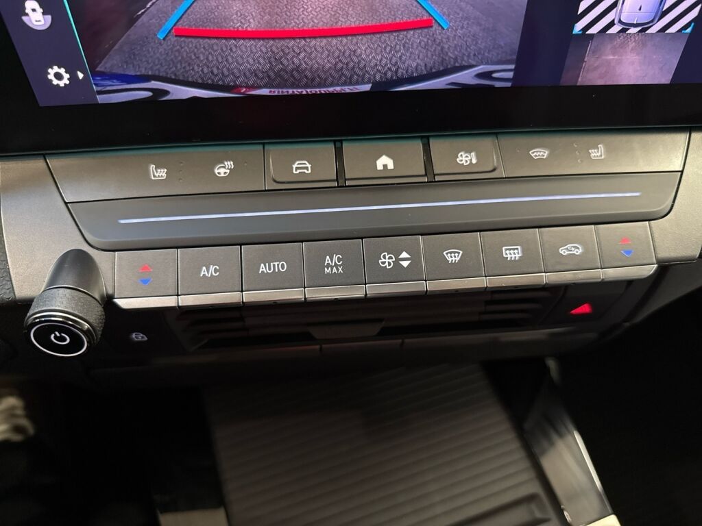 Opel Astra 2023 Keltainen