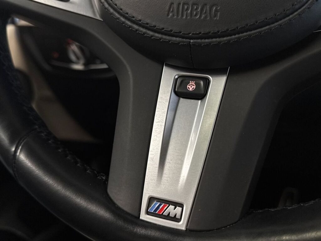 BMW iX3 2024 Musta