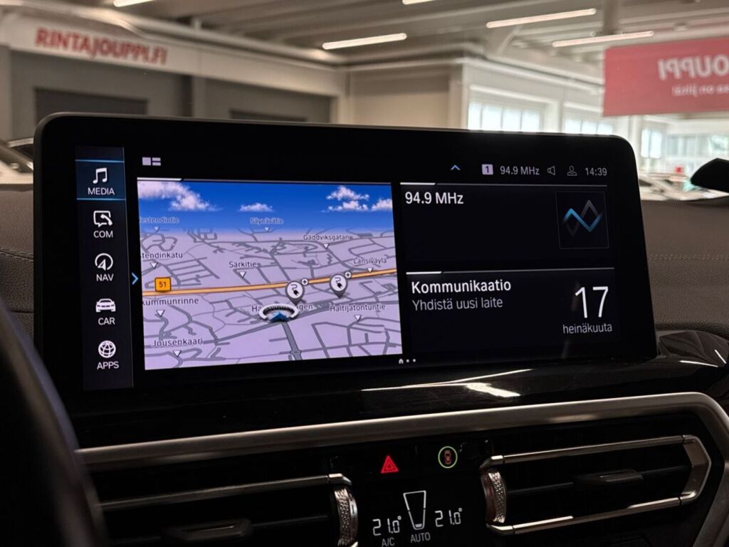 BMW iX3 2024 Musta