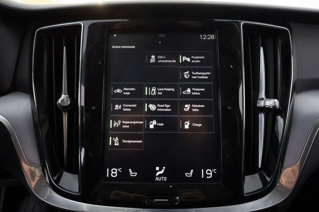 Volvo V60 2020 Valkoinen