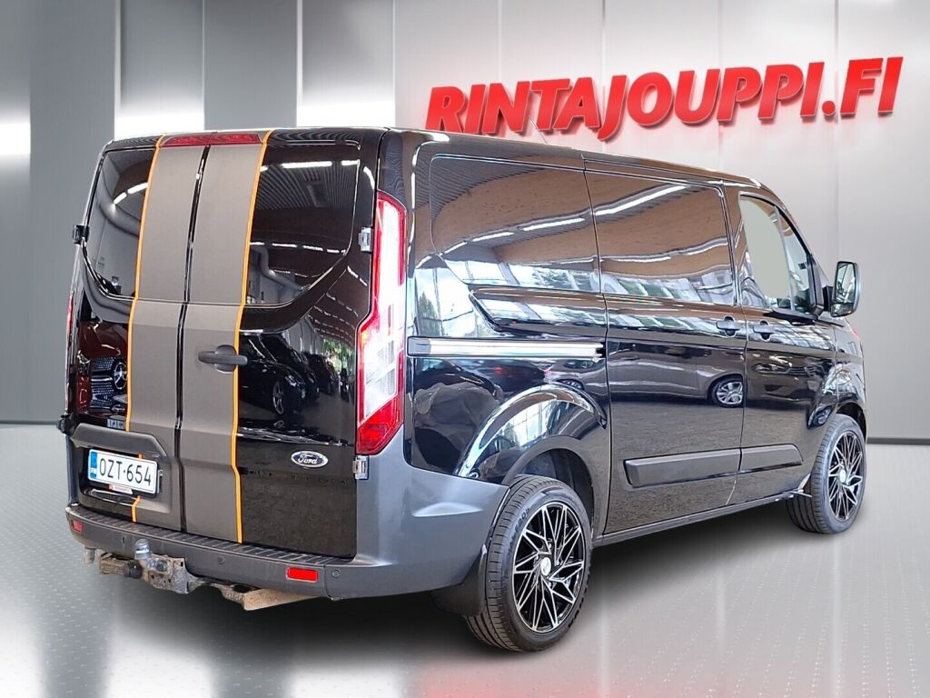 Ford Transit Custom 2017 Musta