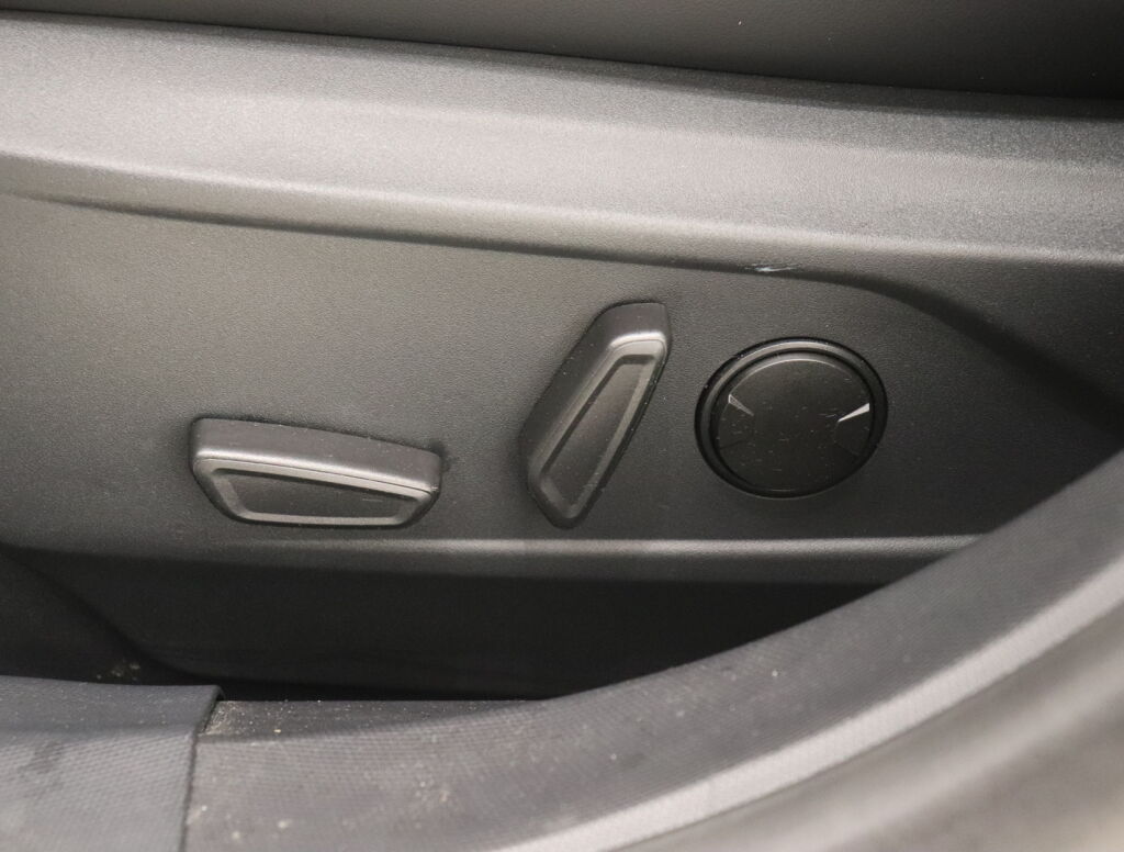 Ford Mustang Mach-E 2023 Valkoinen