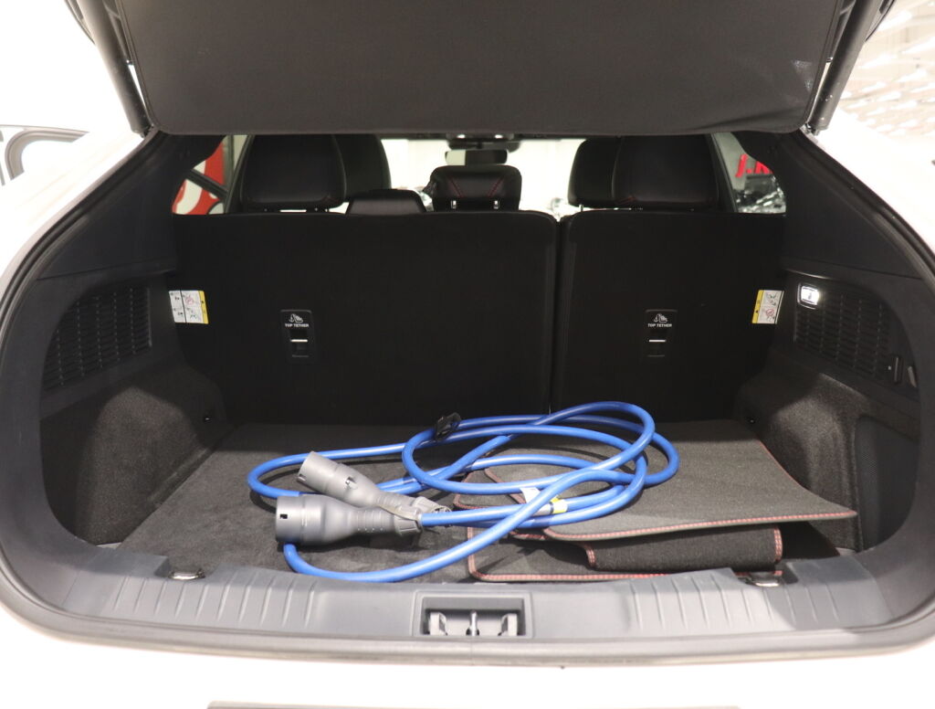 Ford Mustang Mach-E 2023 Valkoinen