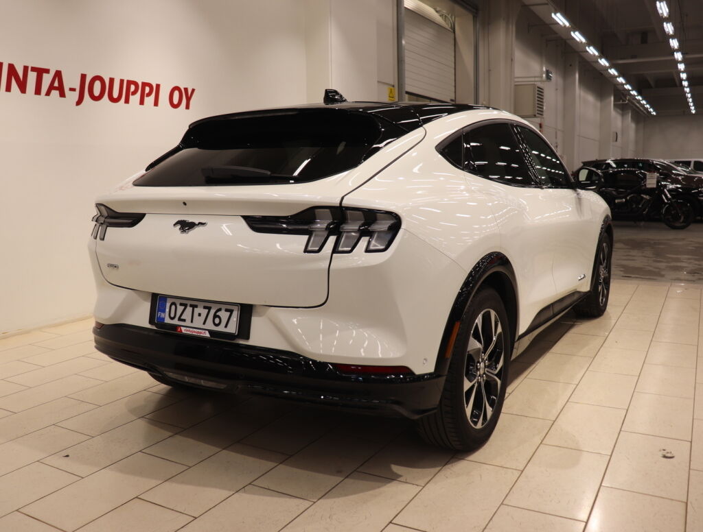 Ford Mustang Mach-E 2023 Valkoinen