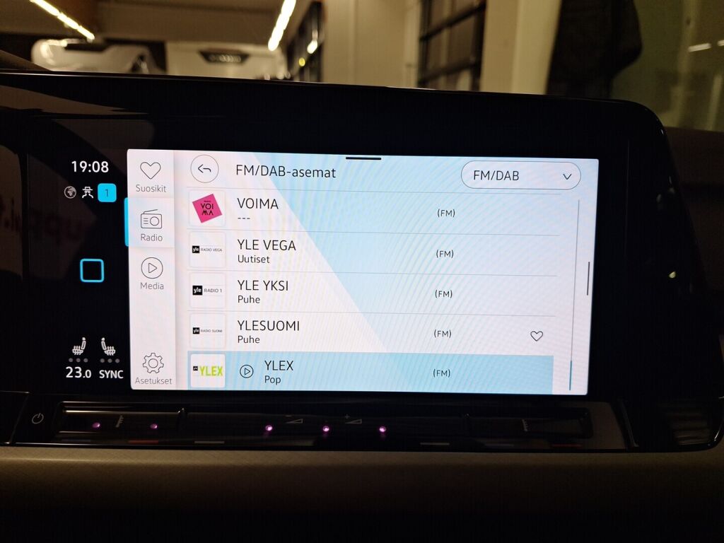 Volkswagen Golf 2023 Harmaa