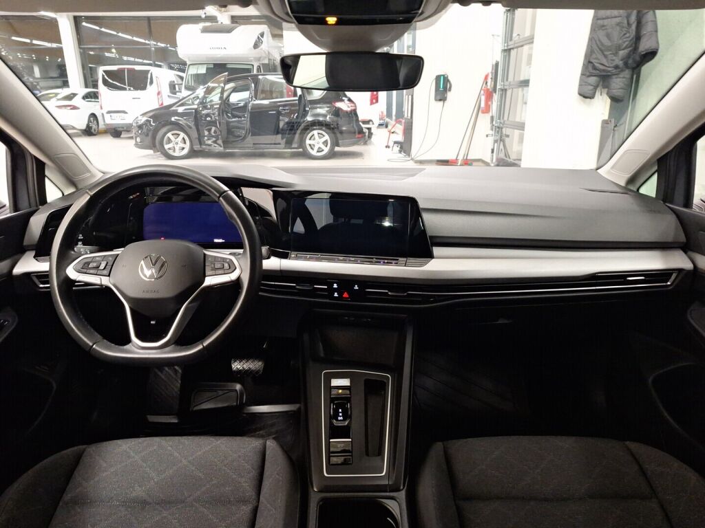 Volkswagen Golf 2023 Harmaa