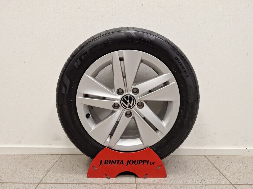 Volkswagen Golf 2023 Harmaa