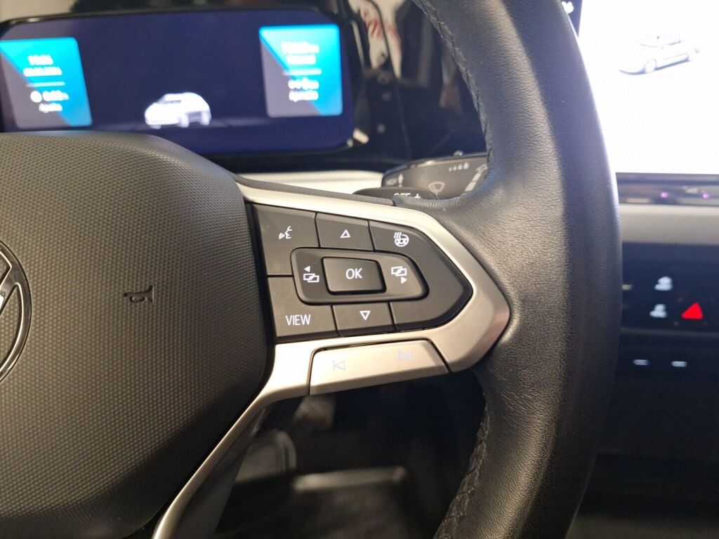 Volkswagen Golf 2023 Harmaa