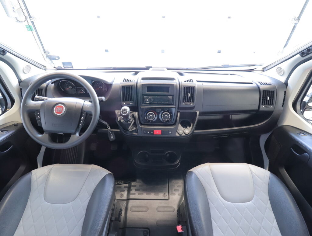 Weinsberg R47 CARABUS 600 2021 