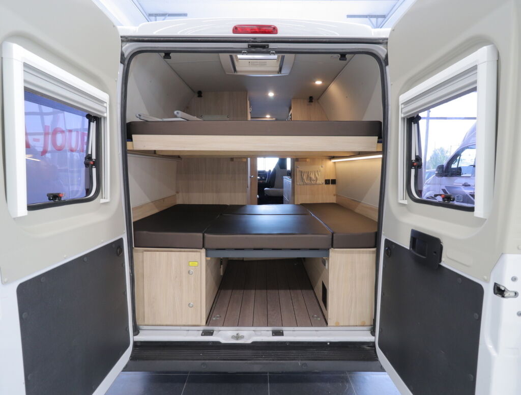 Weinsberg R47 CARABUS 600 2021 