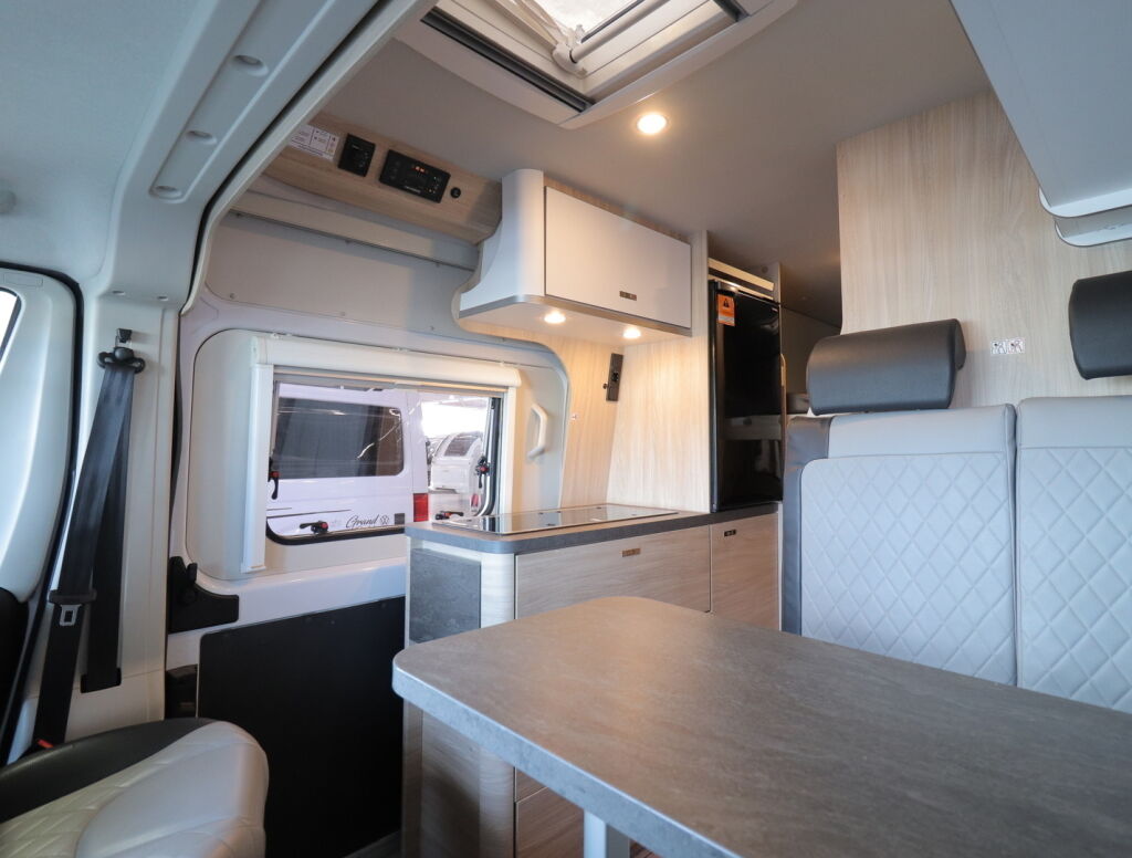 Weinsberg R47 CARABUS 600 2021 