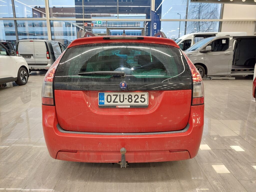 Saab 9-3 2010 Punainen