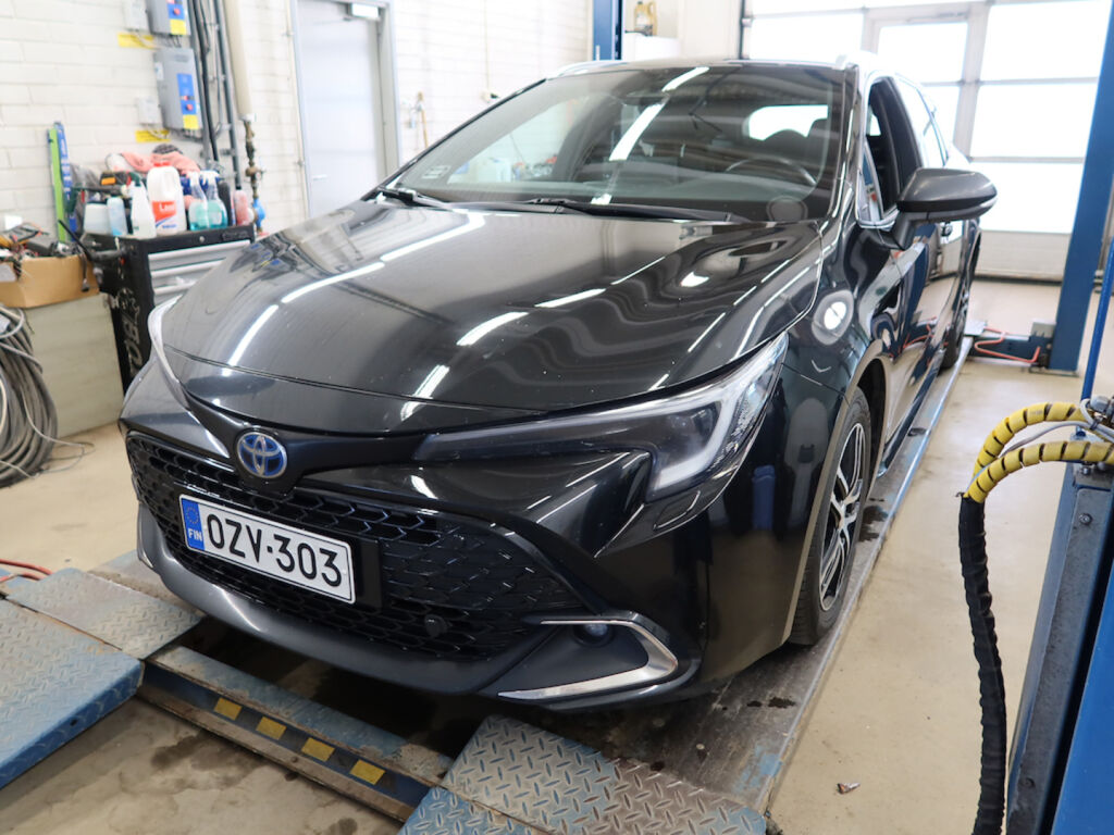 Toyota Corolla 2023 Musta