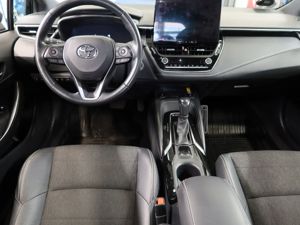 Toyota Corolla 2023 Musta