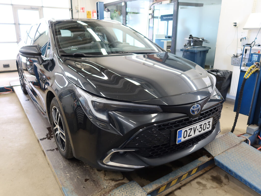 Toyota Corolla 2023 Musta