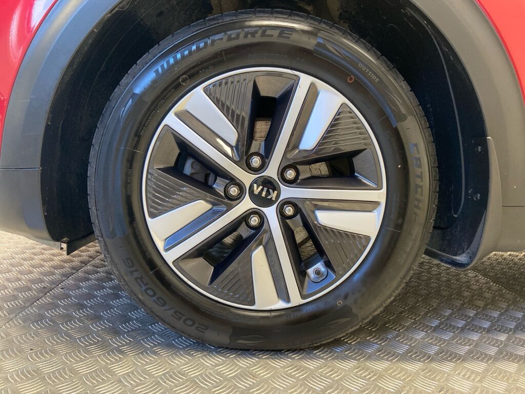 Kia NIRO 2020 Punainen