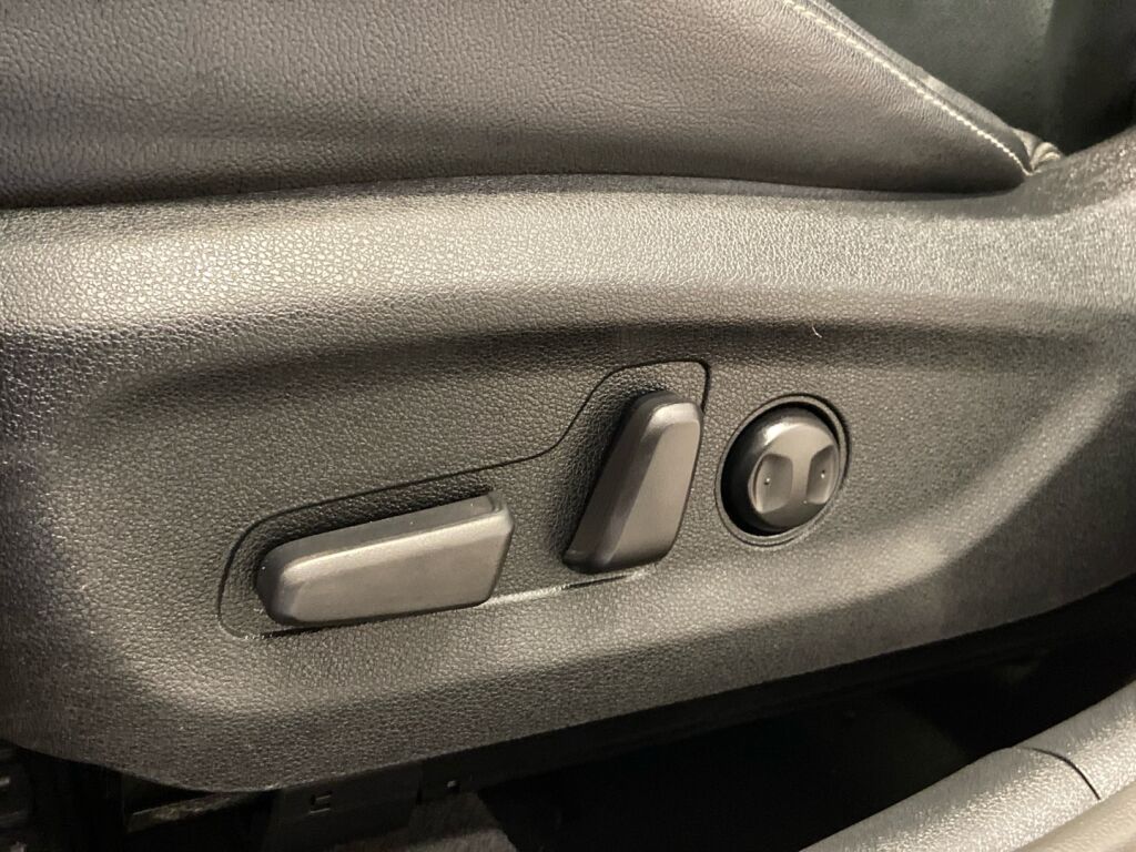 Kia NIRO 2020 Punainen