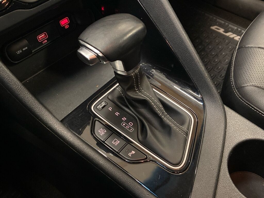 Kia NIRO 2020 Punainen