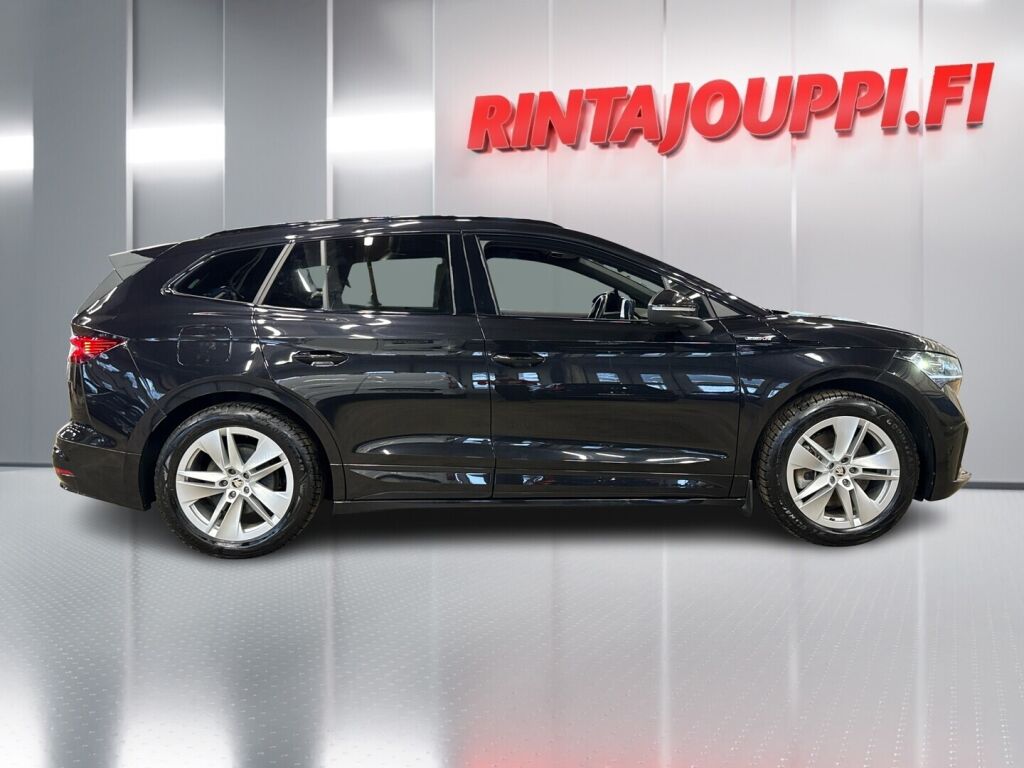 Skoda Enyaq 2023 Musta