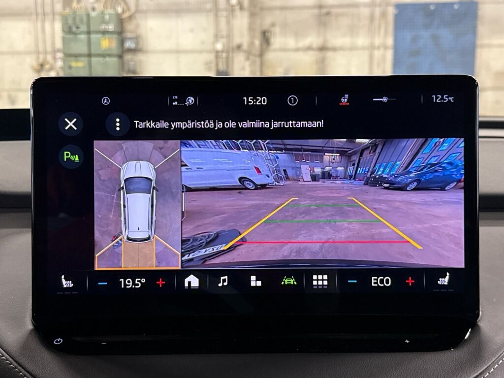 Skoda Enyaq 2023 Musta