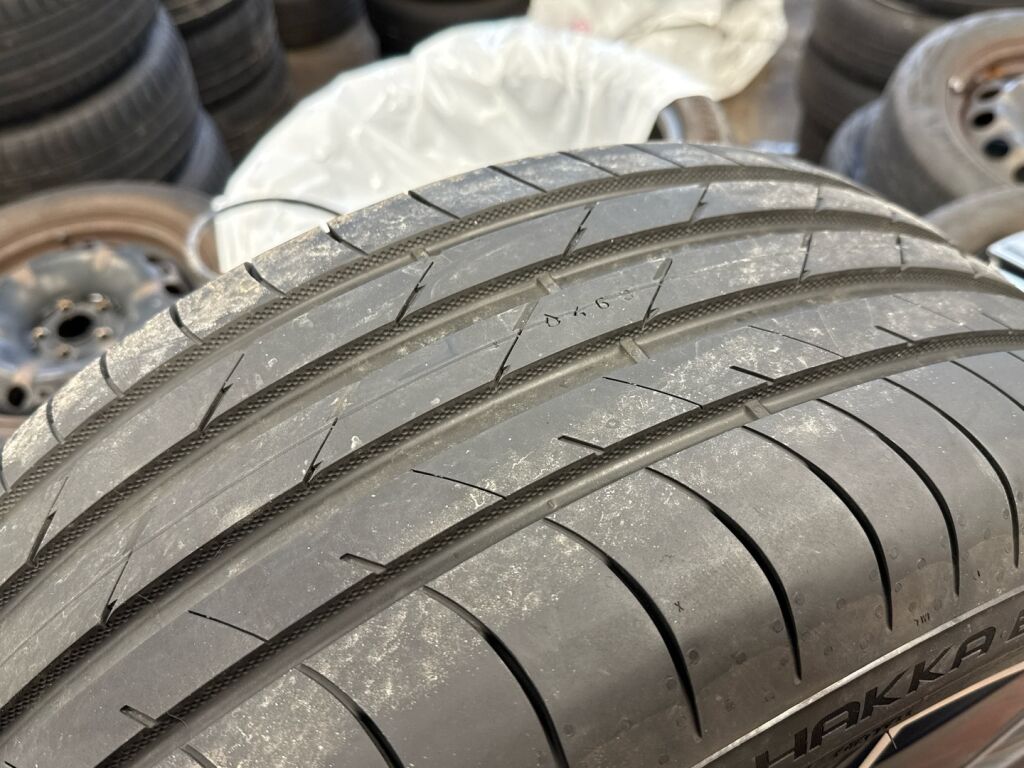 Skoda Enyaq 2023 Musta