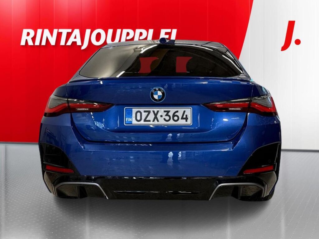 BMW i4 2024 Sininen