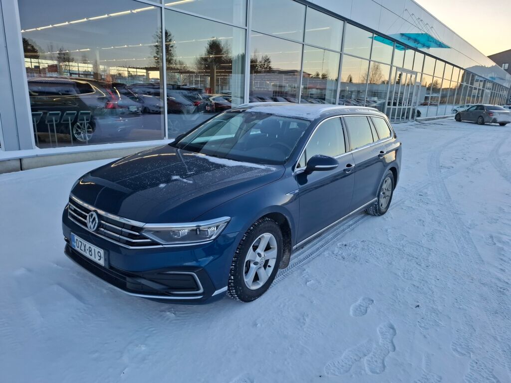 Volkswagen Passat 2020 Sininen