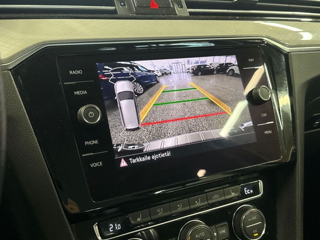 Volkswagen Passat 2020 Sininen