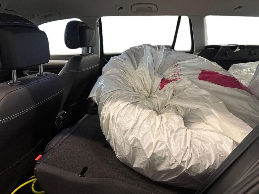 Volkswagen Passat 2020 Sininen