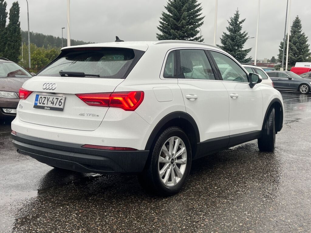 Audi Q3 2023 Valkoinen