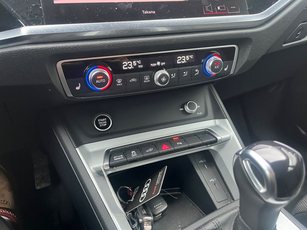 Audi Q3 2023 Valkoinen