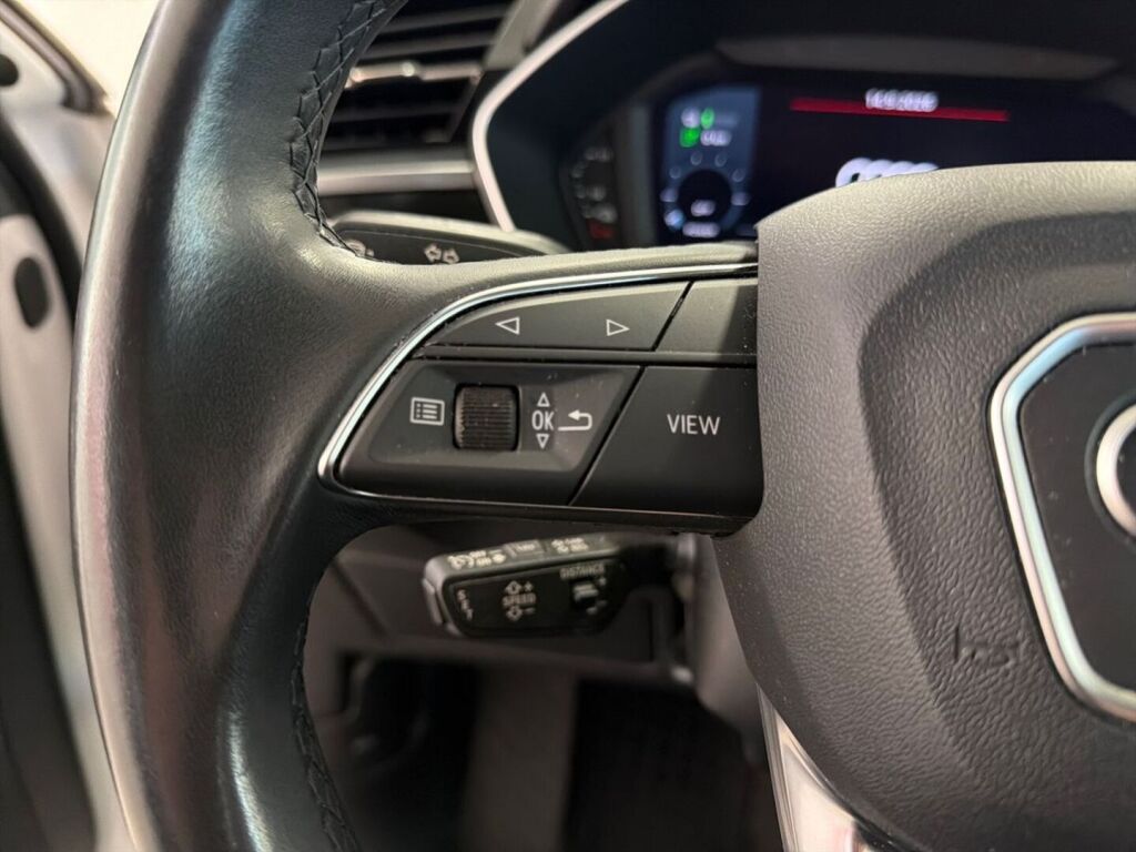 Audi Q3 2023 Valkoinen
