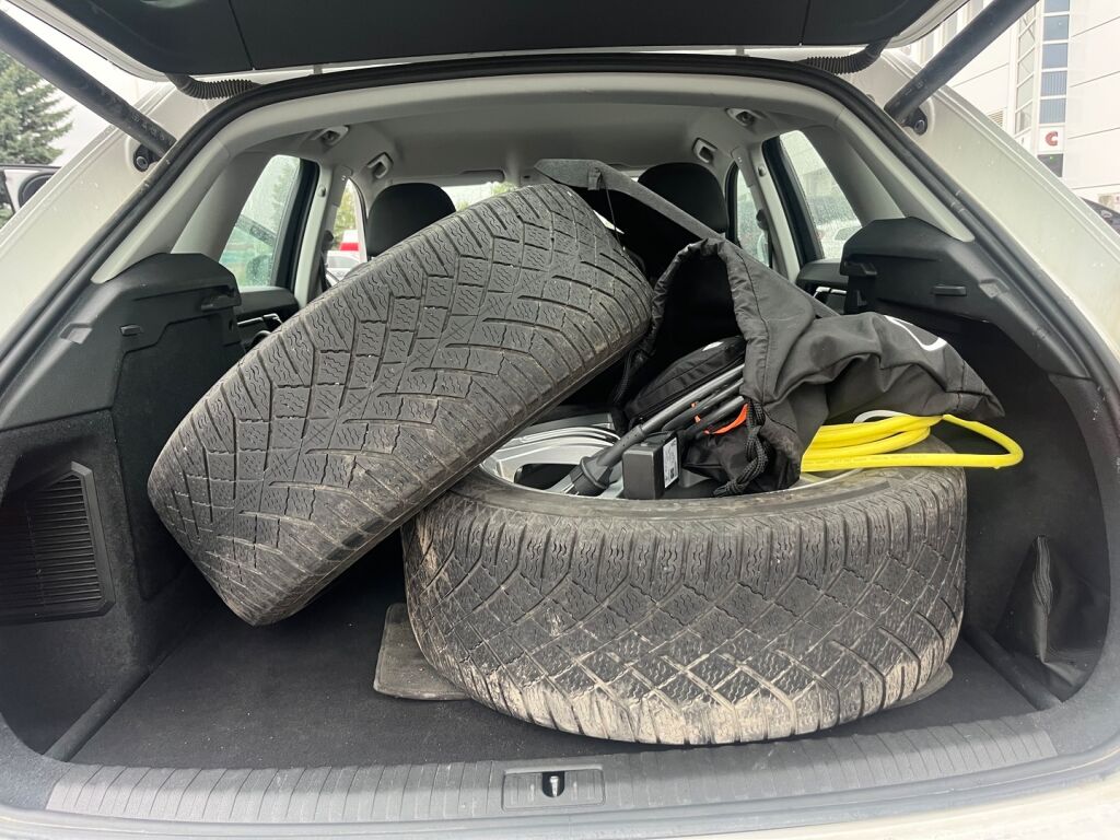 Audi Q3 2023 Valkoinen