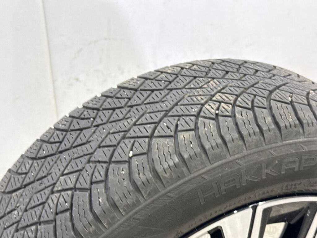 Volvo XC60 2024 Musta